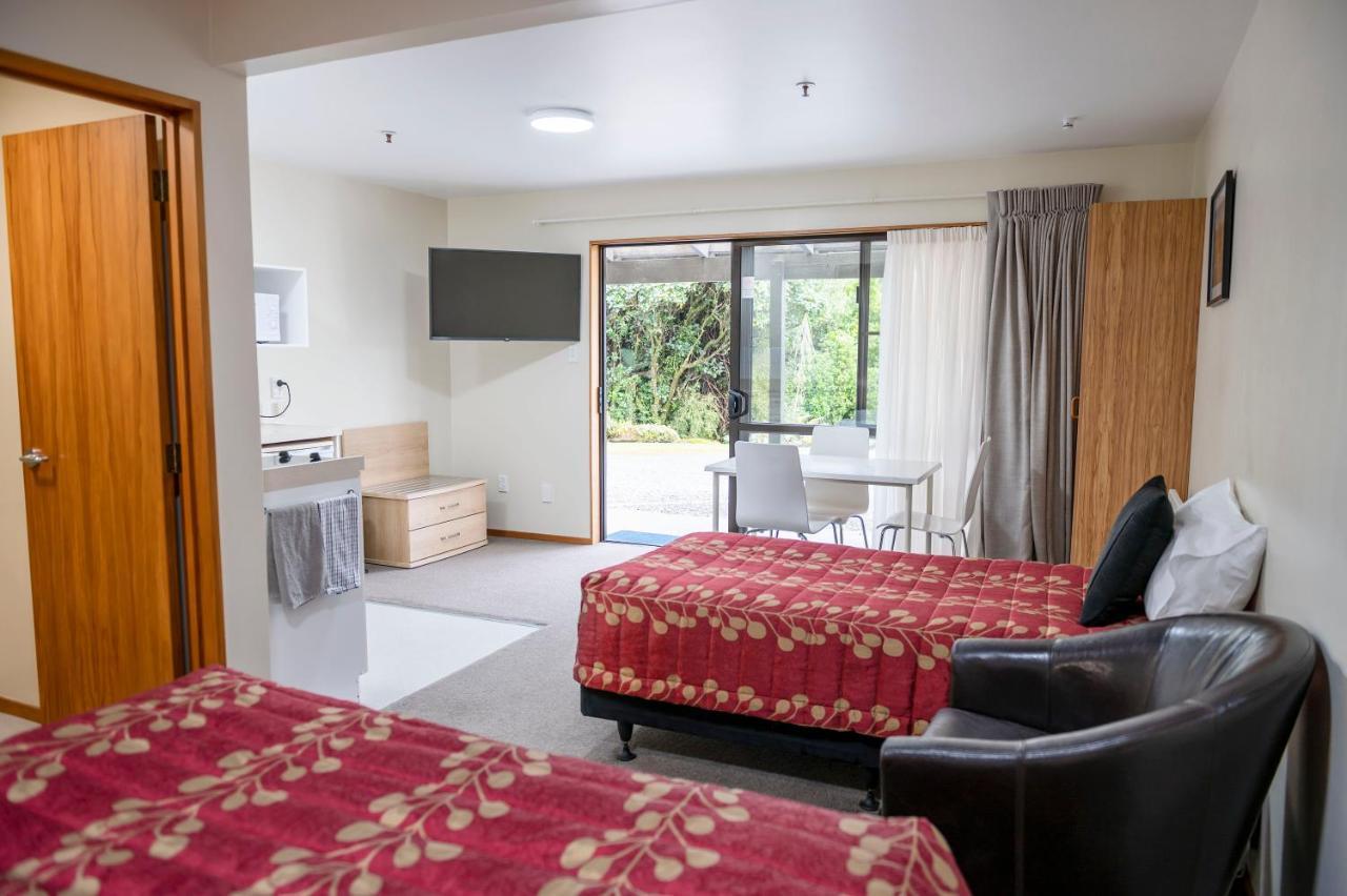 Asure Aspiring Court Motel Haast Eksteriør billede