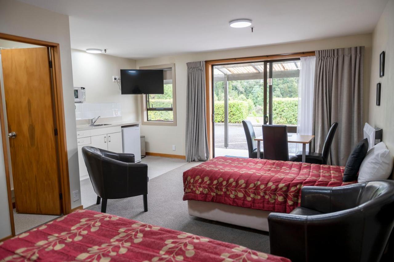 Asure Aspiring Court Motel Haast Eksteriør billede